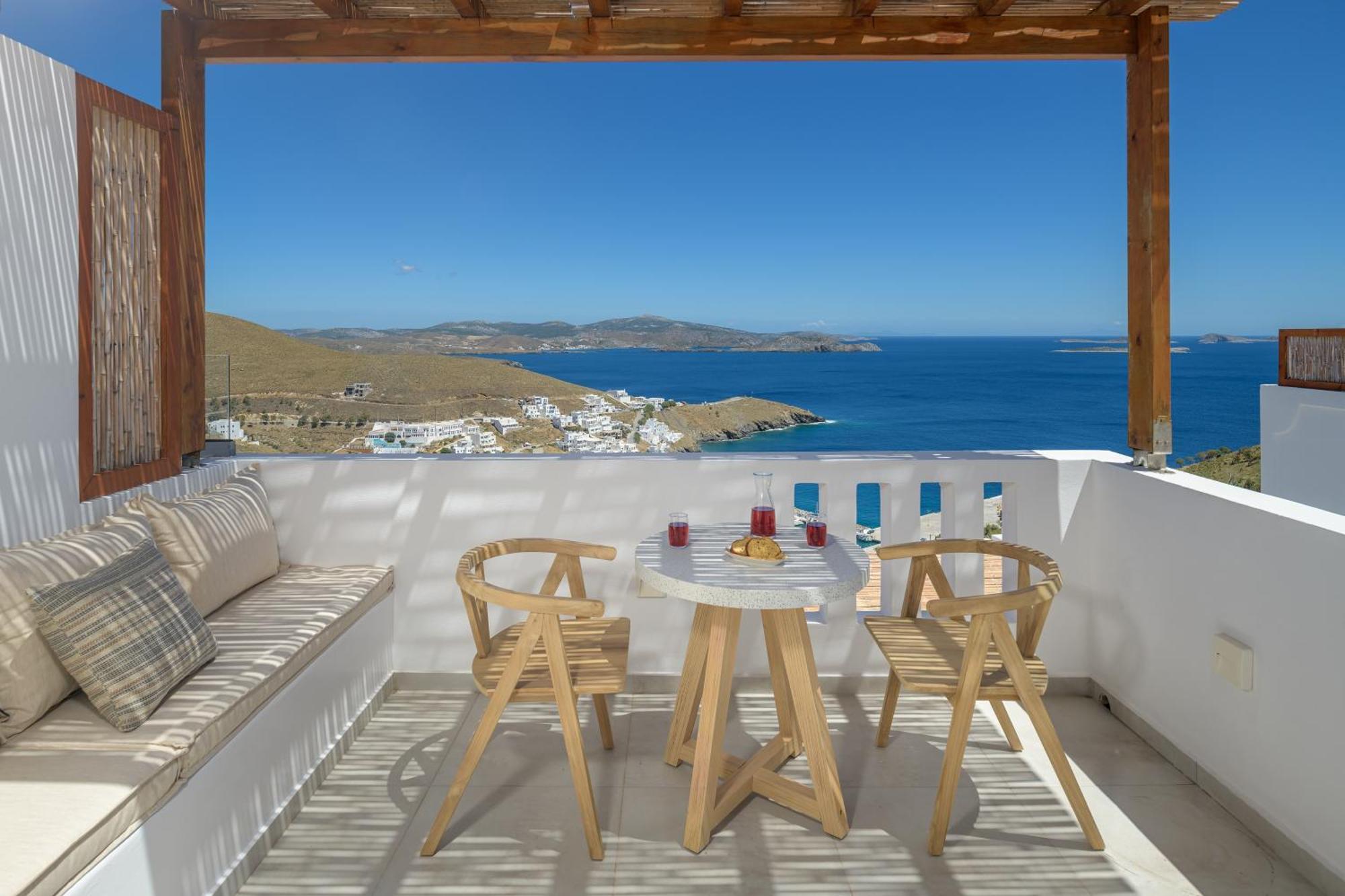 Oneiro Luxury Suites-adults Only Apartment